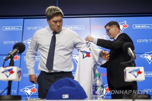 Toronto's Korean community excited after Hyun-Jin Ryu signing 