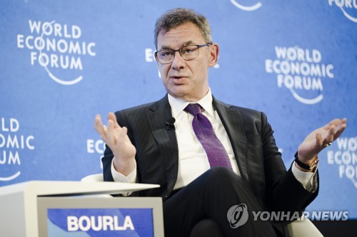 스위스 다보스 포럼에 참석한 앨버트 불라 화이자 CEO