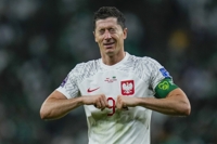 [월드컵] 첫 득점에 눈시울 붉힌 레반도프스키 "꿈이 이루어졌다"