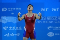 [아시안게임] 북한 박명진, 남자 역도 61㎏급 세계주니어기록으로 은메달