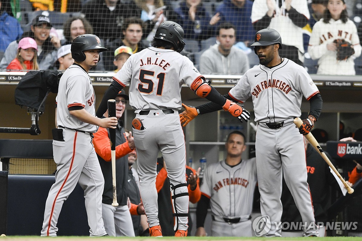 이정후, MLB 첫 홈런