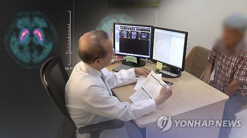 "치매, 노화로 오해해 치료 지연…기억력 감퇴했다면 상담"