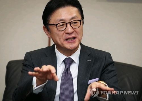 '최장수CEO' 내려놓는 유상호 "웃으며 정상 내려올 때"