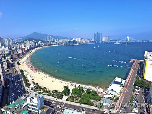 'MZ핫플' 부산 광안리 해변 백사장 폭 넓히고 문화공연 늘린다