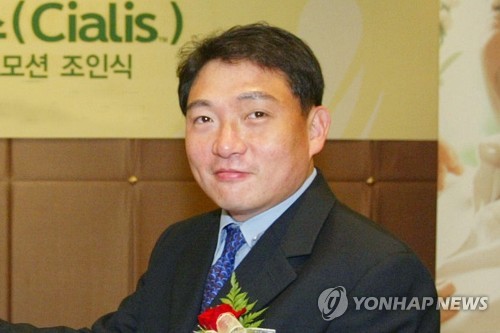 '폭언 논란' 윤재승 대웅제약 전 회장, 회사 복귀…"자문 역할"