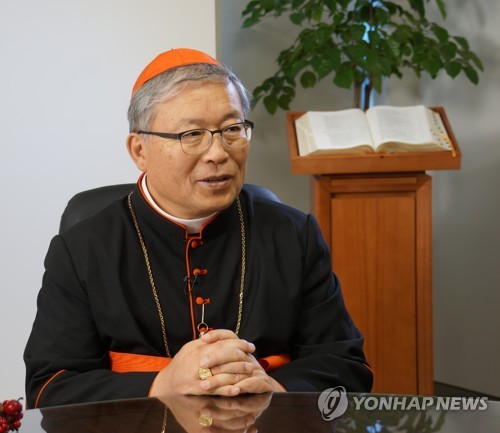 Le cardinal André Yeom Soo-jung adresse ses félicitations à Bong Joon-ho