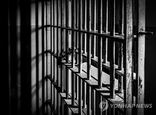 "차라리 교도소 보내줘" 5만원 상당 철제 발판 훔친 50대 실형