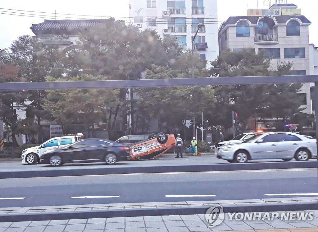上半期の交通事故死者数１２３６人　統計開始以来最少に＝韓国