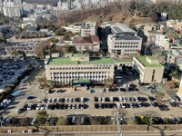 공무원도 당했다…보이스피싱에 속아 모텔 '셀프 감금'