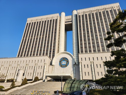 '억대 뒷돈 수수 의혹' 한국노총 전 간부 구속영장 기각