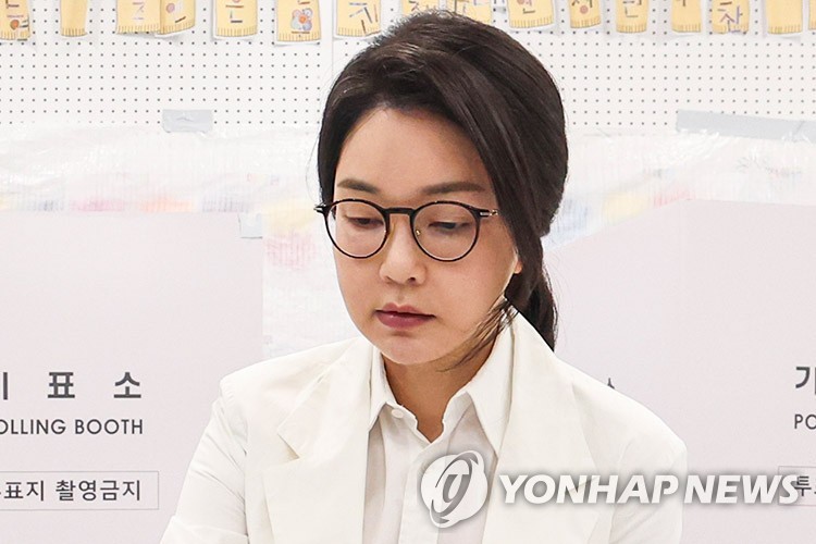 [속보] 김건희 특검 "다른 사건도 소환조사 등 수사 진행 중"