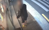"외국인이 무시해" 식당서 흉기들고 난동부린 60대