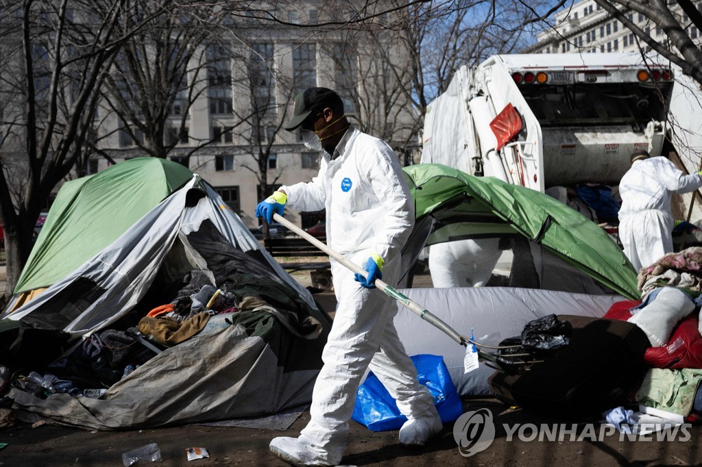 美 노숙인 주거지 철거