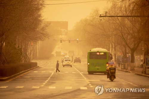 '6급 엄중오염'...중국 뒤덮은 공기질 최악 황사