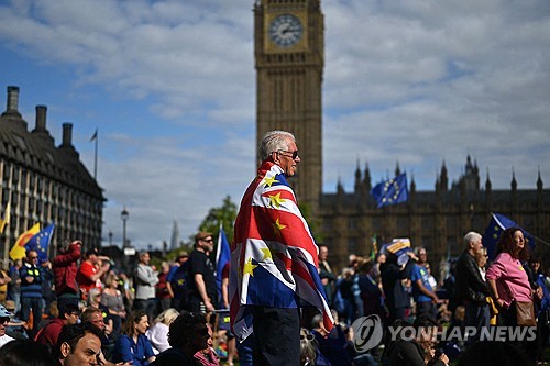 '거리 행진'…런던 중심가서 열린 영국 EU 재가입 촉구 집회