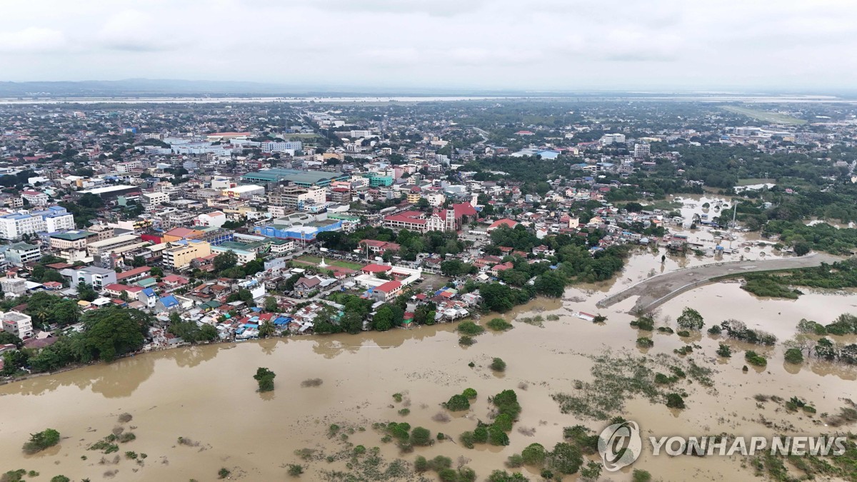 PHILIPPINES-WEATHER-TYPHOON