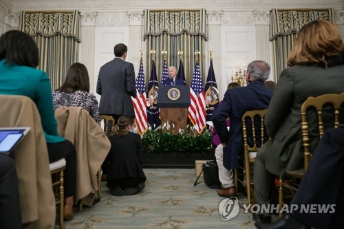 기자 간담회 하는 바이든 美 대통령