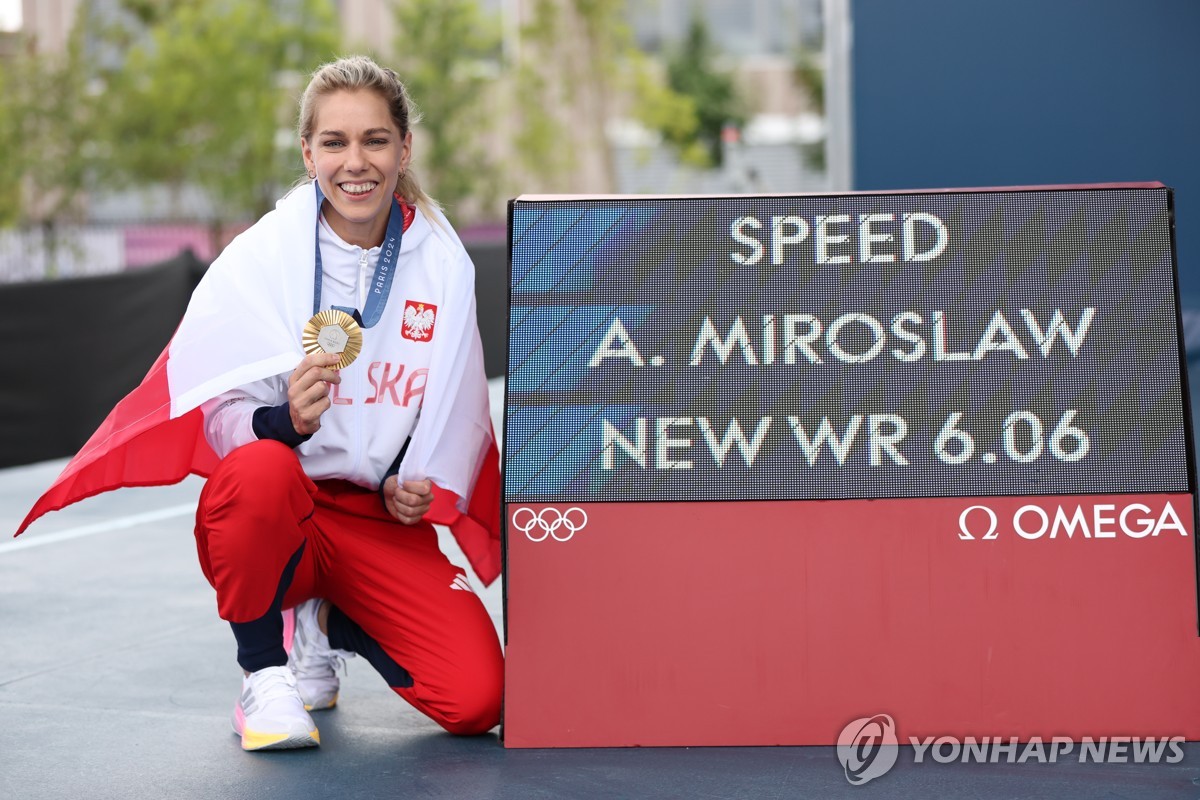 2024 파리 올림픽 스포츠클라이밍 스피드 여자부에서 금메달을 따낸 알렉산드라 미로슬라프
