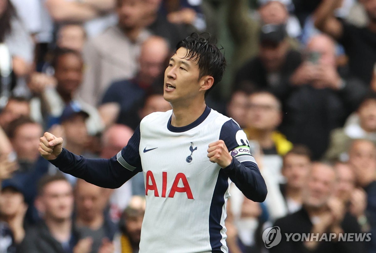 In this EPA photo, Son Heung-min of Tottenham Hotspur celebrates after scoring against Everton during the clubs' Premier League match at Tottenham Hotspur Stadium in London on Aug. 24, 2024. (Yonhap)