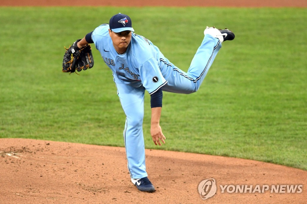 2 S. Korean pitchers to start on same day for 2nd straight time