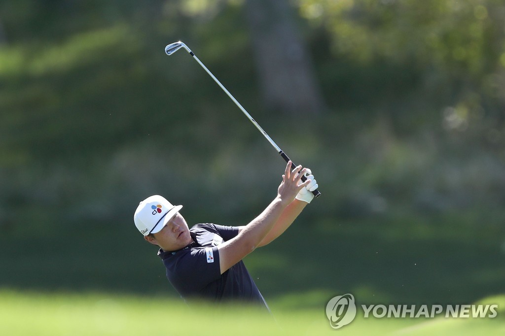 In this Getty Images photo, Im Sung-jae of South Korea hits a shot on the 15th hole during his practice round for the CJ Cup @ Shadow Creek tournament at Shadow Creek Golf Course in Las Vegas on Oct. 13, 2020. (Yonhap)