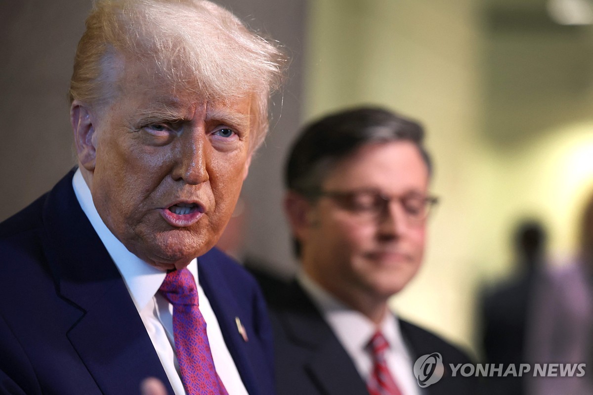 트럼프 감세법안, 드라마 같은 심야 진통 끝 하원 첫 …