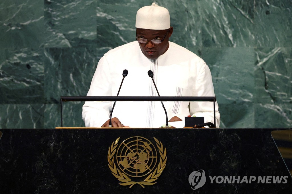 지난 9월 유엔 총회의 아다마 배로 감비아 대통령
