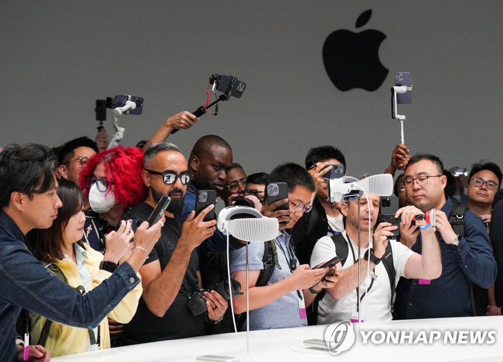 APPLE-CONFERENCE/