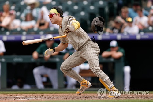 Padres' Kim Ha-seong nominated for Heart & Hustle Award in MLB