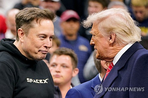 일론 머스크 테슬라·스페이스X CEO와 도널드 트럼프 미국 대통령