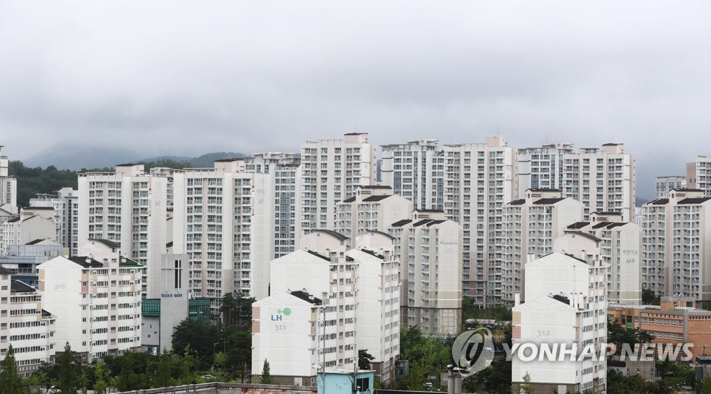 1기 신도시인 경기 성남시 분당구 백현동의 아파트 단지 모습