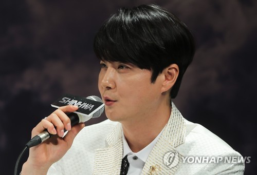 Shin Hye-sung de Shinhwa es arrestado por rechazar la prueba de alcoholemia