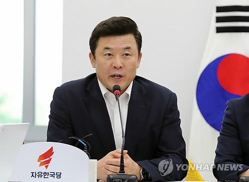 한국·바른미래, 靑 협치내각에 '싸늘'…"국면전환 꼼수"