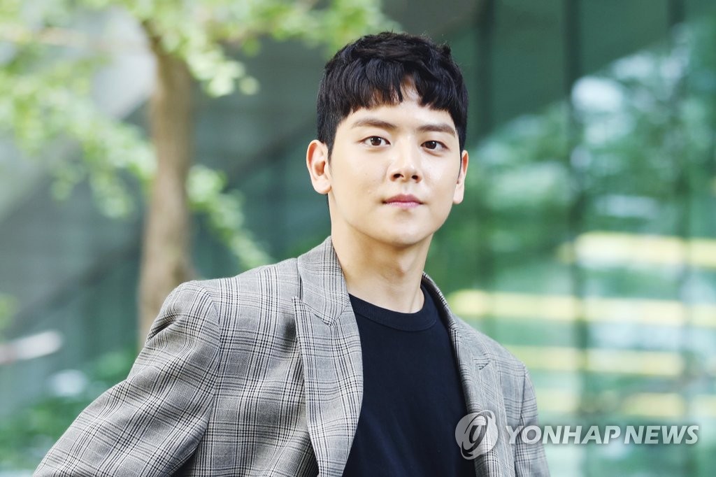 S Korean Actor Yeo Hoe Hyun Yonhap News Agency