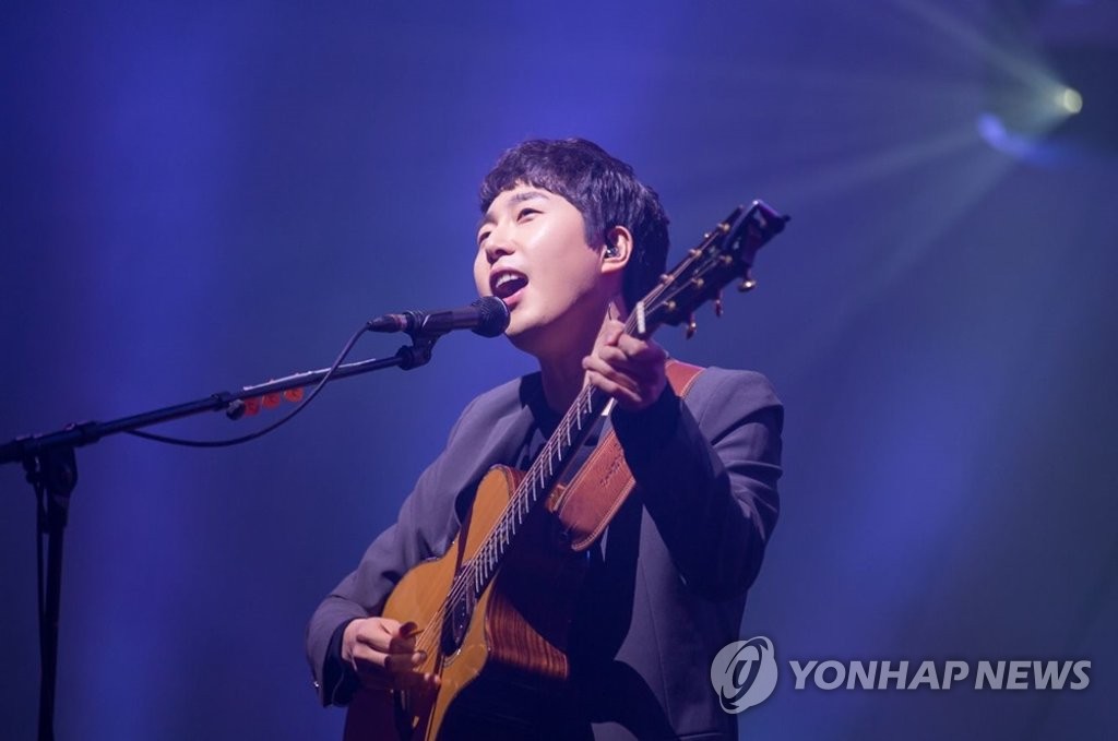 Singer Jang Beom-jun | Yonhap News Agency