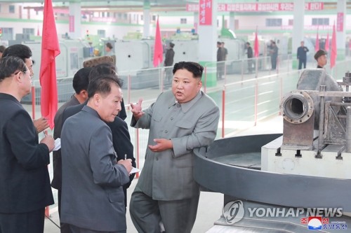 Kim Jong-un apparaît en public pour le deuxième jour d'affilée