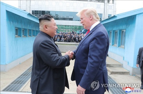 正恩氏と会談したトランプ氏「近くまた会えるのが楽しみ」