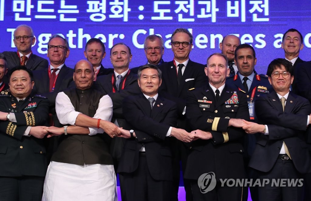在韓米軍司令官が「ソウル安保対話」に初出席　不協和音解消か