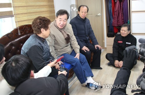 강원 고성 네번째 찾은 이총리 "산불백서 내 교훈 삼겠다"