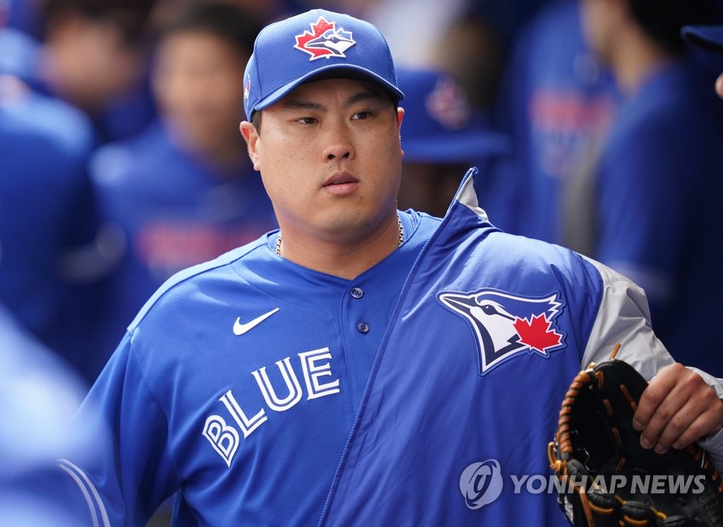 2 S. Korean big league pitchers to make spring starts this week
