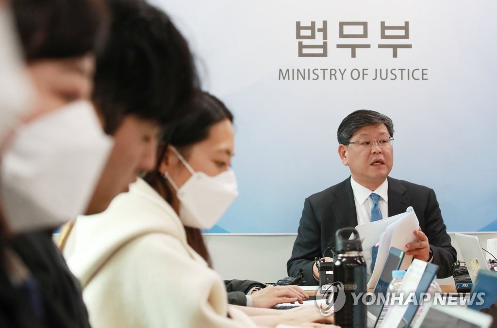 This file photo shows Lee Yong-gu, named as new vice justice minister, speaking to reporters on March 17, 2020. (Yonhap)