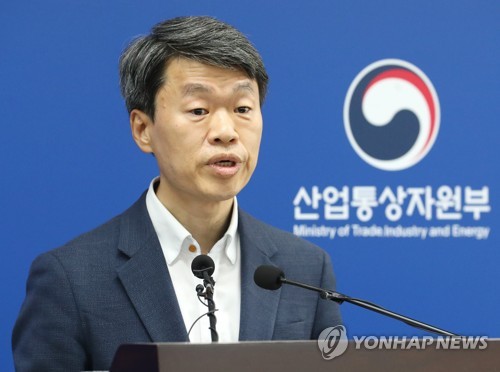 정부, 문제 해결 의지 없는 일본에 'WTO 제소 재개' 칼 꺼냈다