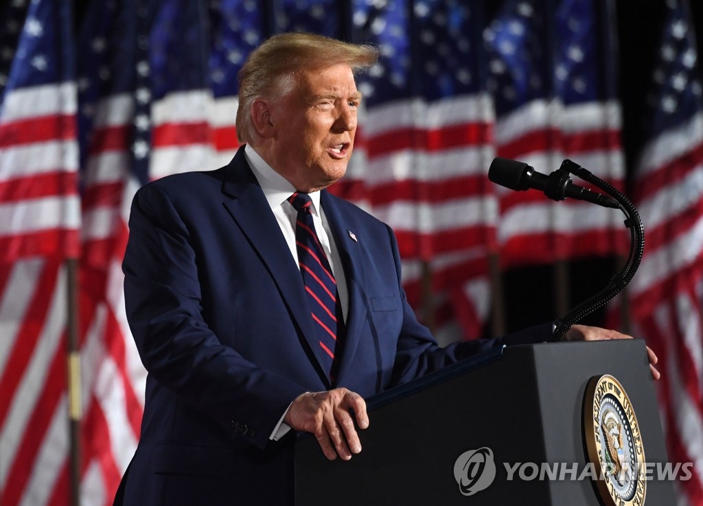 The AFP photo shows U.S. President Donald Trump delivering his acceptance speech at the White House on Aug. 27, 2020, three days after he was formally nominated for his second term by the Republican Party. (PHOTO NOT FOR SALE) (Yonhap)