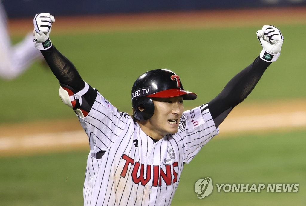 From goat to hero: Twins' utility man delivers clutch hit in KBO postseason