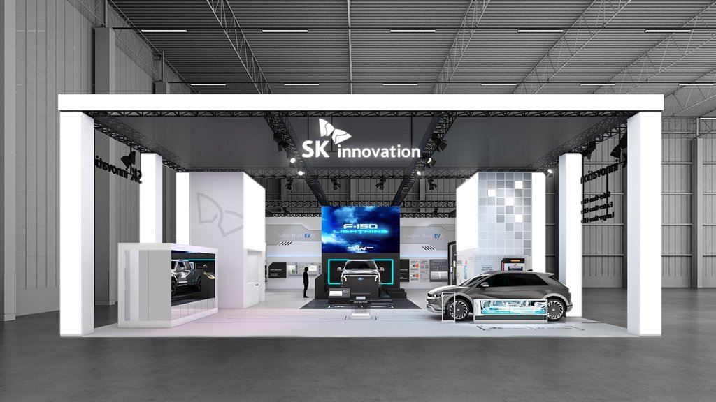 This photo provided by SK Innovation Co. on June 8, 2021, shows its booth for InterBattery 2021, South Korea's largest battery industry fair that opens on June 9 at the Convention & Exhibition Center for a three-day run. (PHOTO NOT FOR SALE) (Yonhap) 