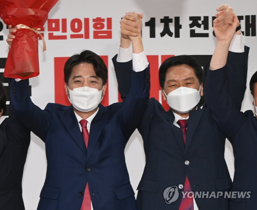 (LEAD) Parti du pouvoir du peuple : victoire surprise de Lee Jun-seok, âgé de seulement 36 ans