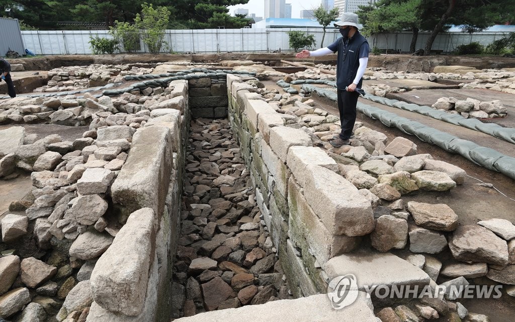 처음 발굴된 조선시대 정화기능 갖춘 화장실 유적