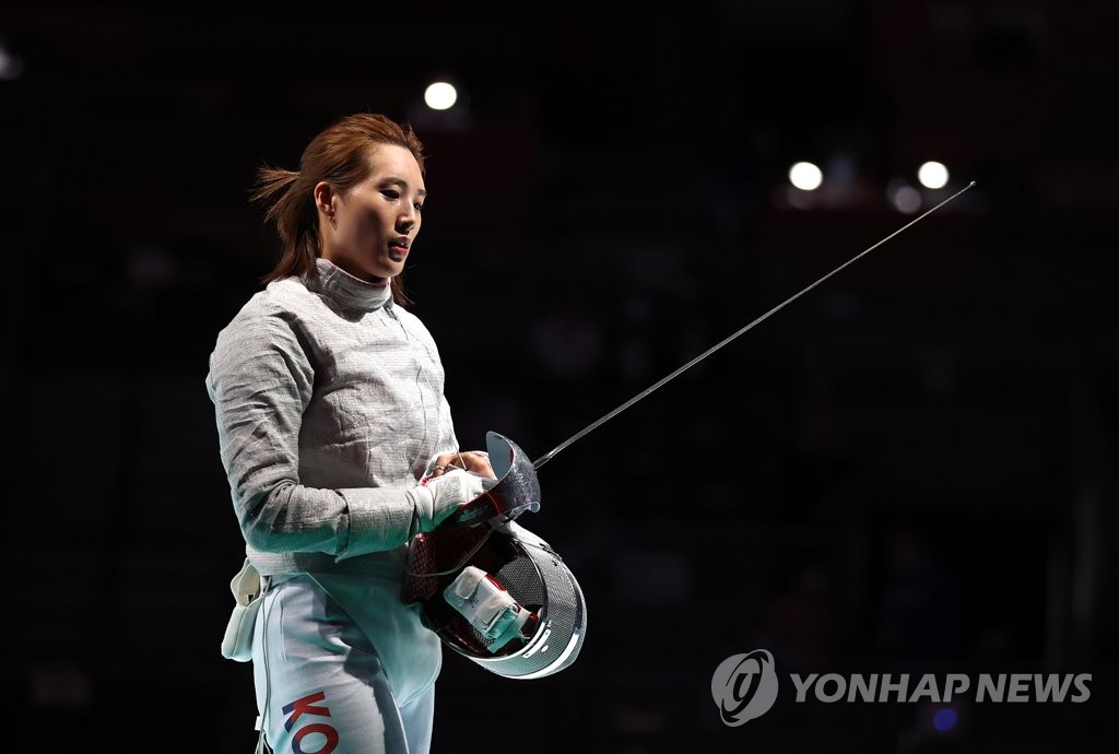 (LEAD) (Olympics) S. Korean woes in fencing continue with early ...