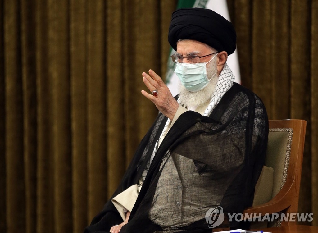 "미국이 핵협상서 부당 요구" 주장하는 이란 최고지도자