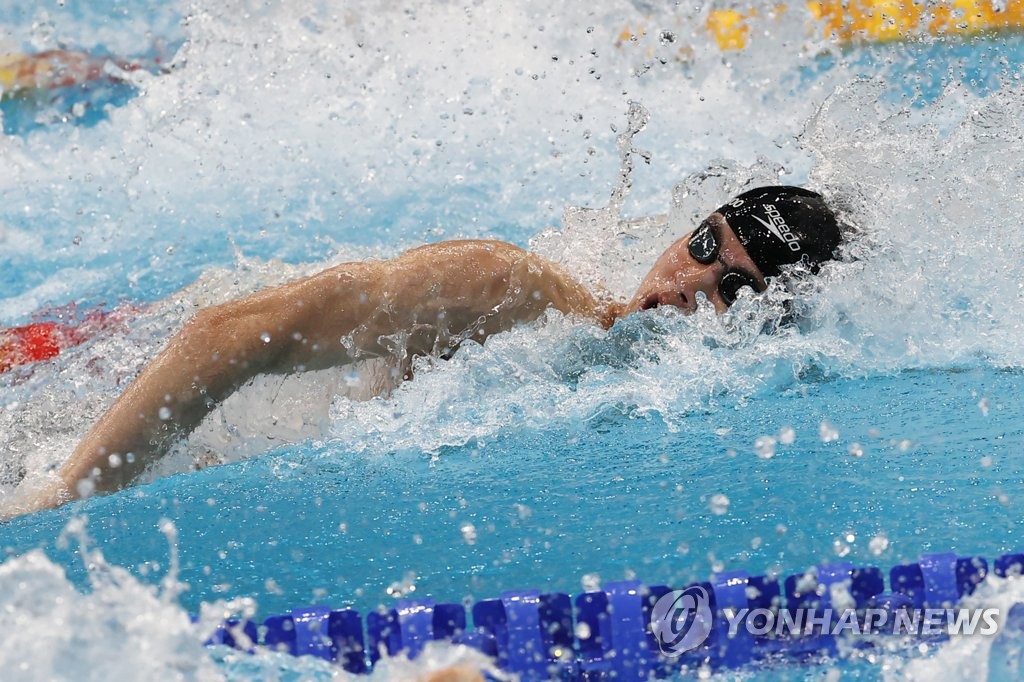 (الأولمبياد) الرئيس مون: السباح الشاب هوانغ سون-وو كتب تاريخًا جديدًا في أولمبياد طوكيو - 1